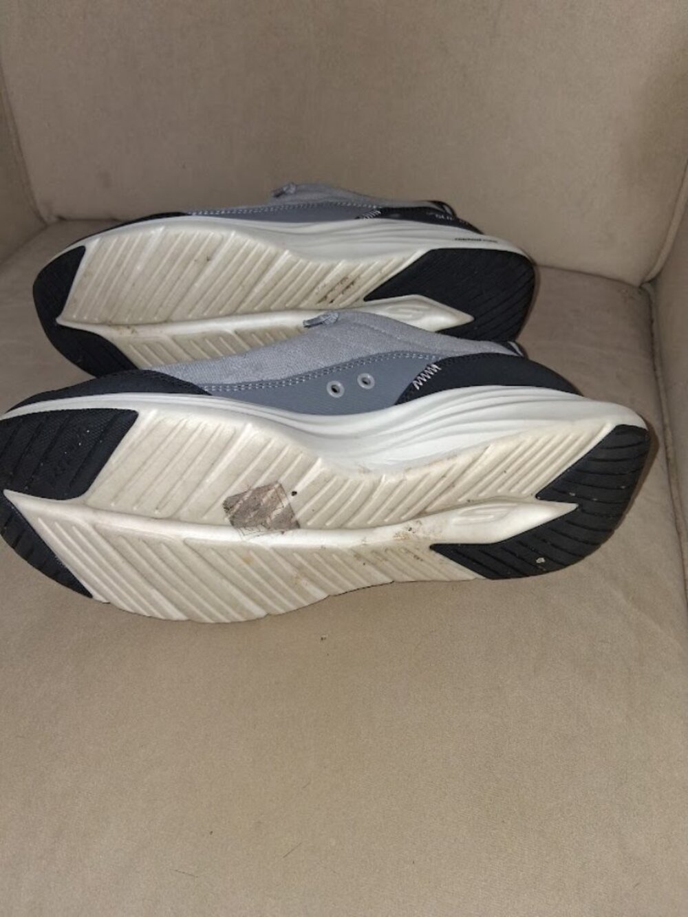 Skechers Women's Cozy Fit Contour Foam Gray Black Slip Ins Sz 8.5 - Picture 9 of 9